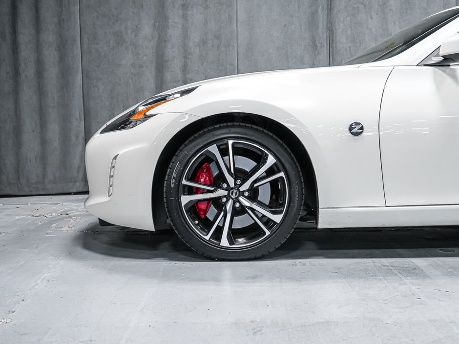 Nissan 370Z coupe  2018-9