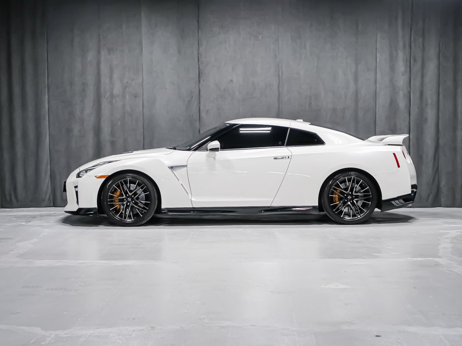 Nissan GT-R PREMIUM 2023-2