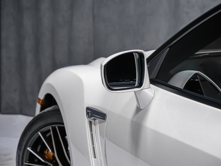 Nissan GT-R PREMIUM 2023-16