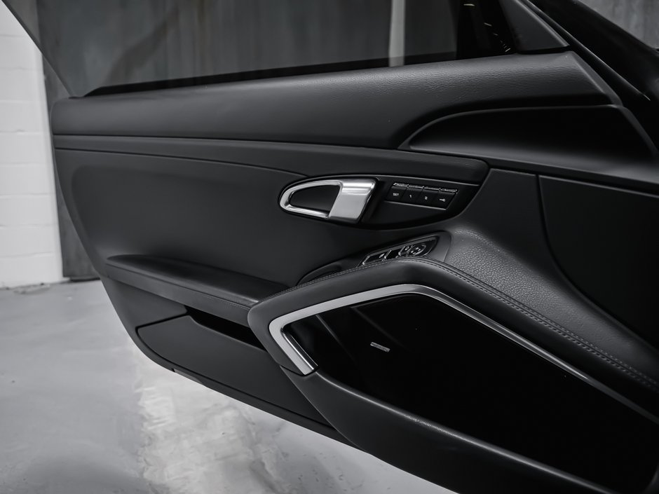 Porsche 718 Cayman GTS 2019-16