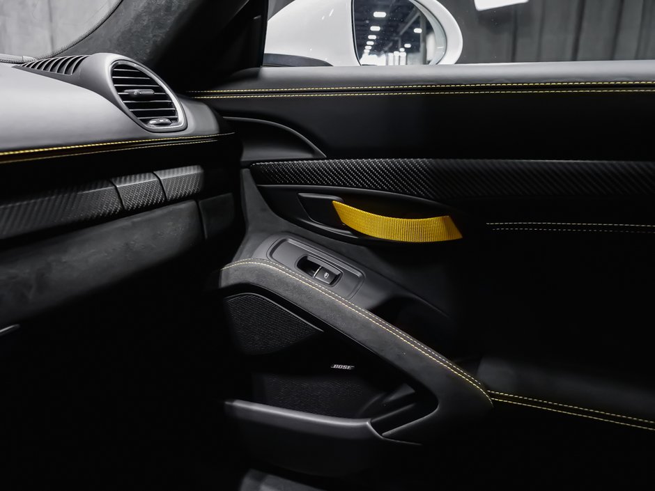 2025 Porsche 718 Cayman GT4 RS-36