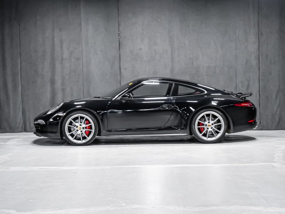 2016 Porsche 911 Carrera 4S-2