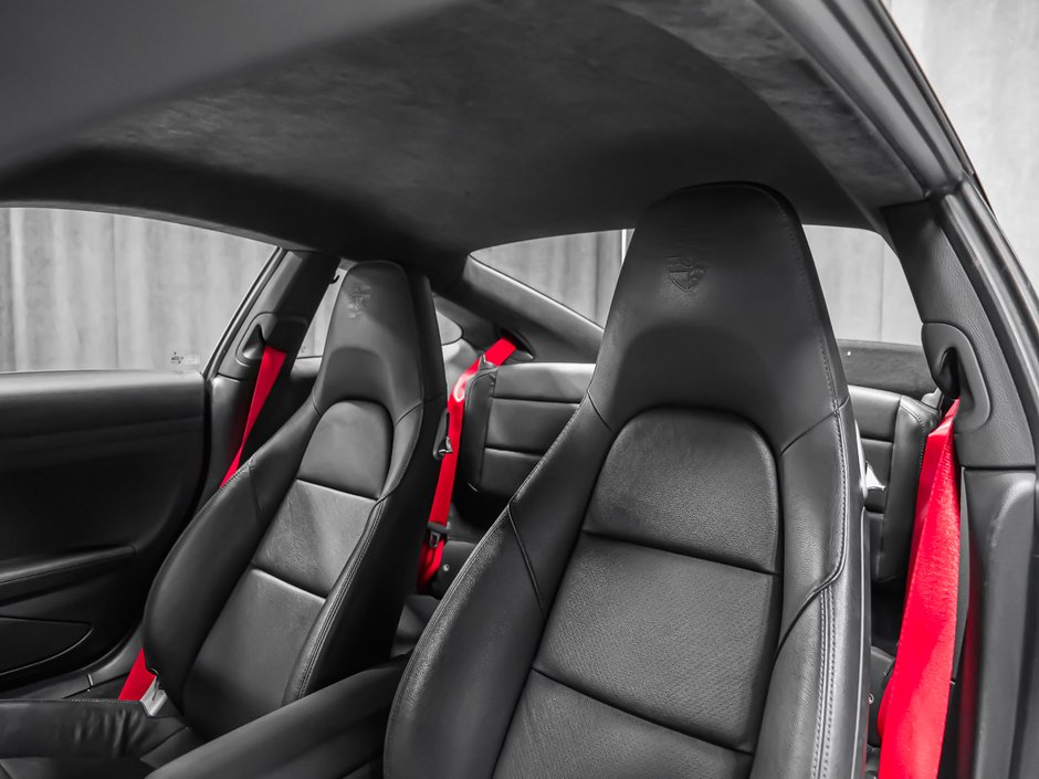 2016 Porsche 911 Carrera 4S-18