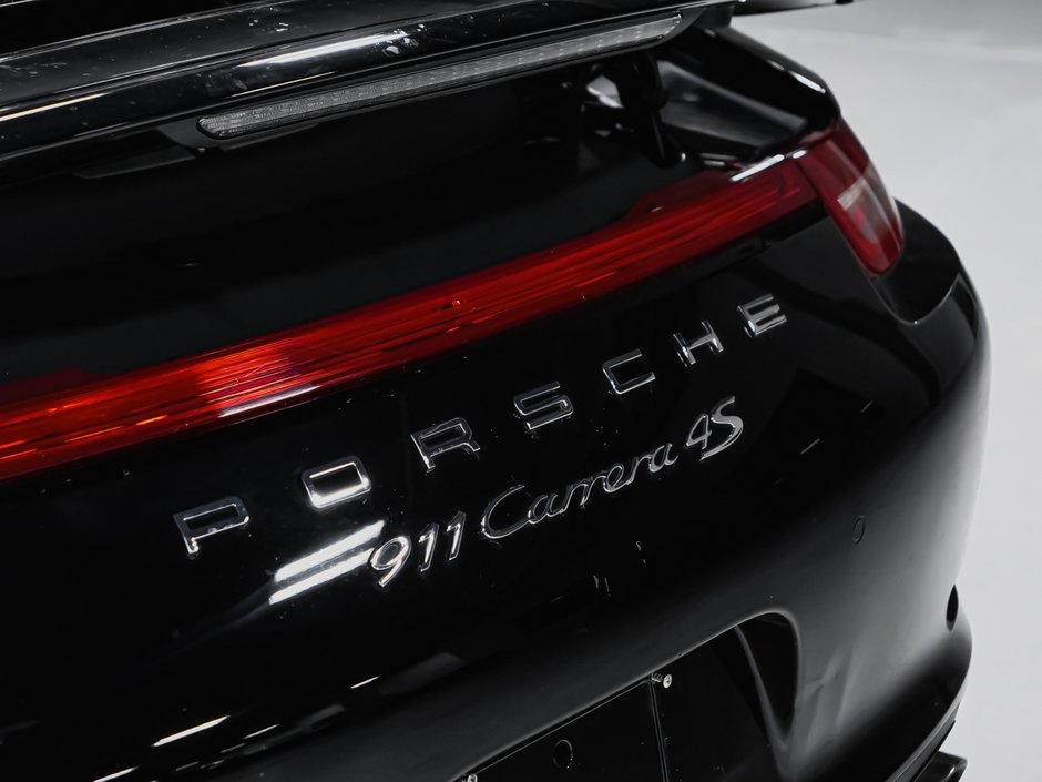 2016 Porsche 911 Carrera 4S-6