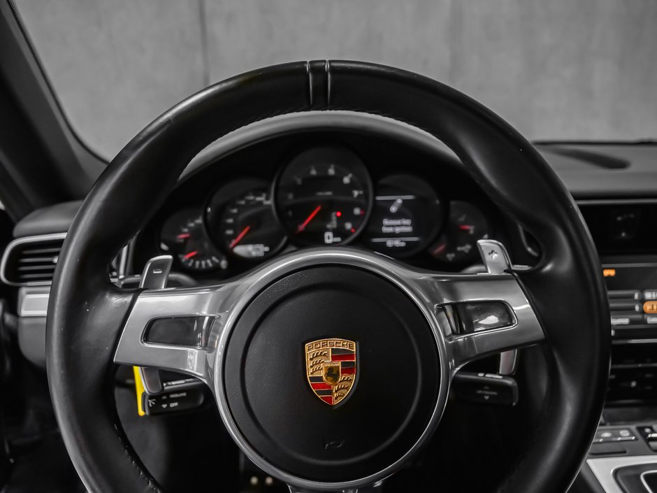 2016 Porsche 911 Carrera 4S-17
