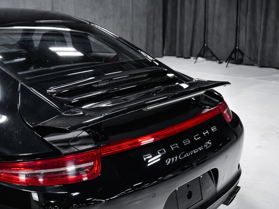 2016 Porsche 911 Carrera 4S-7