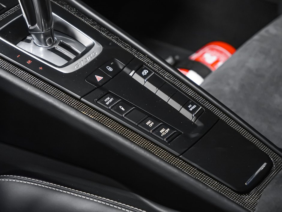 Porsche 911 GT3 RS 2016-7