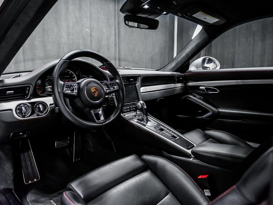 Porsche 911 TURBO COUPE HIGH SPEC CENTERLOCK WHEELS 2017-26