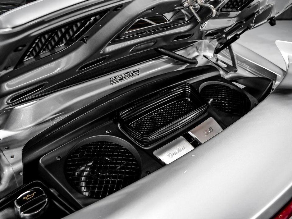 Porsche 911 TURBO COUPE HIGH SPEC CENTERLOCK WHEELS 2017-54