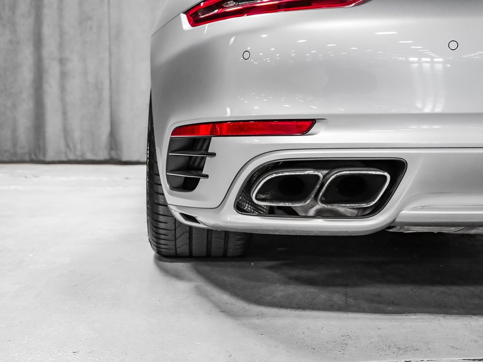 Porsche 911 TURBO COUPE HIGH SPEC CENTERLOCK WHEELS 2017-12