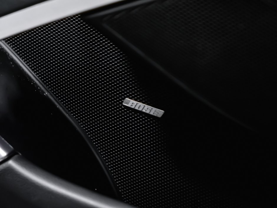2017 Porsche 911 TURBO S-11