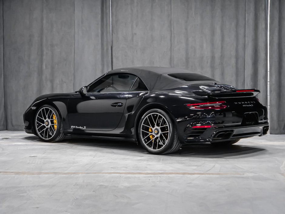 2017 Porsche 911 TURBO S-6