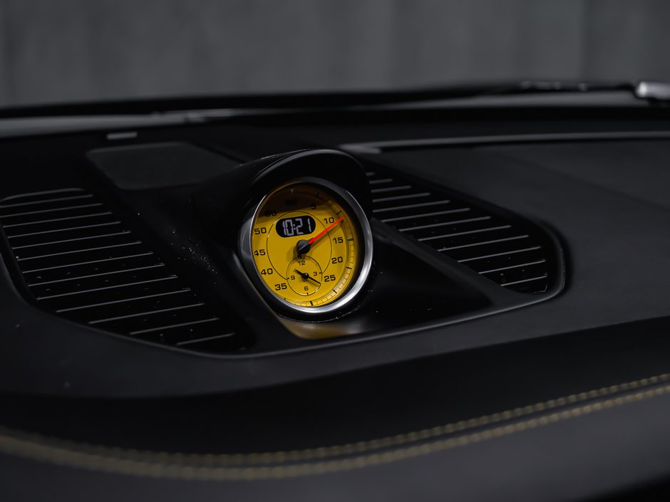 2017 Porsche 911 TURBO S-21