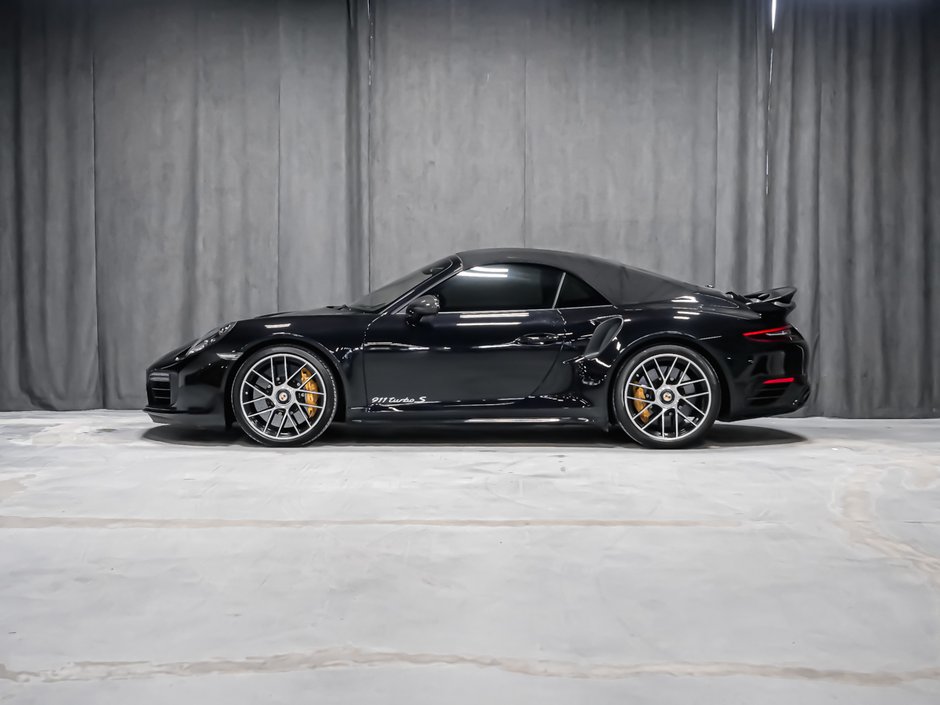 2017 Porsche 911 TURBO S-3