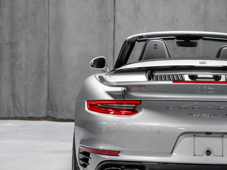 2018 Porsche 911 TURBO S CRABRIOLET-16