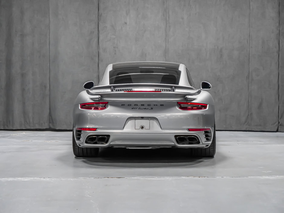 2018 Porsche 911 TURBO S-4