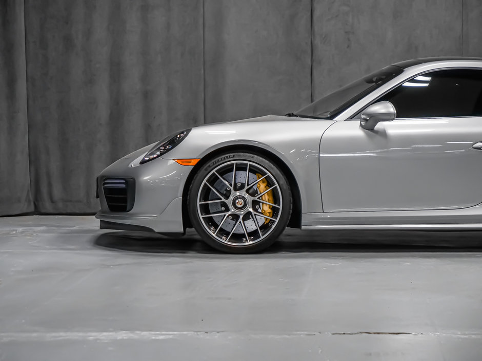 2018 Porsche 911 TURBO S-8