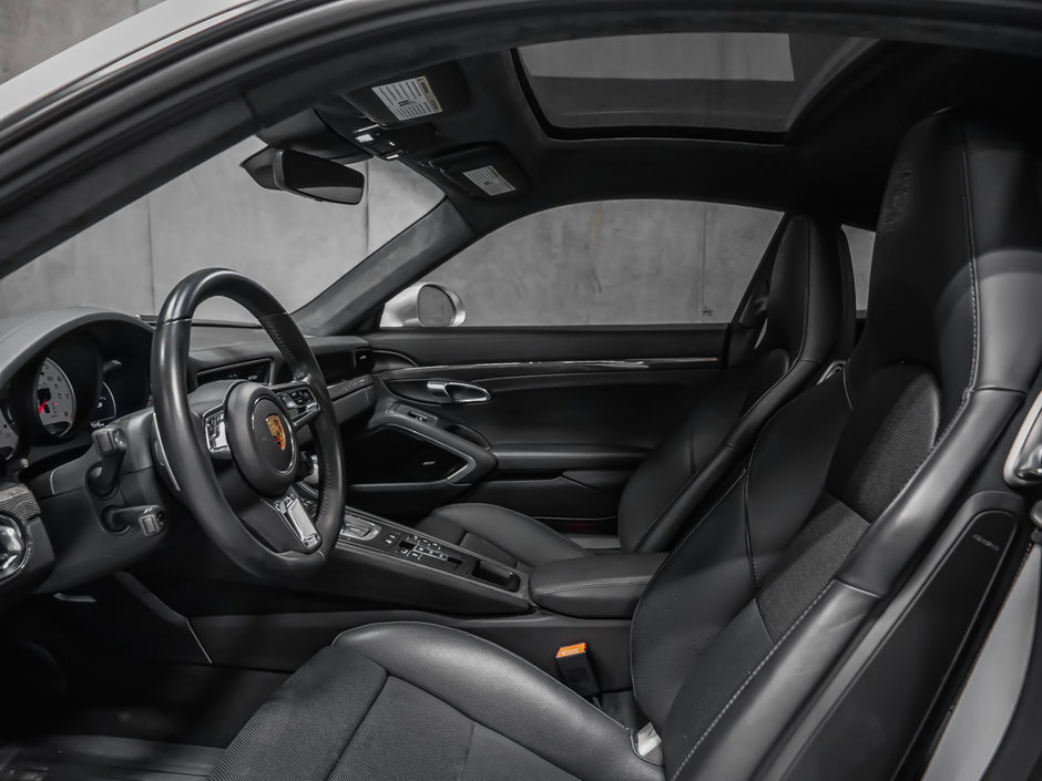 2018 Porsche 911 TURBO S-36