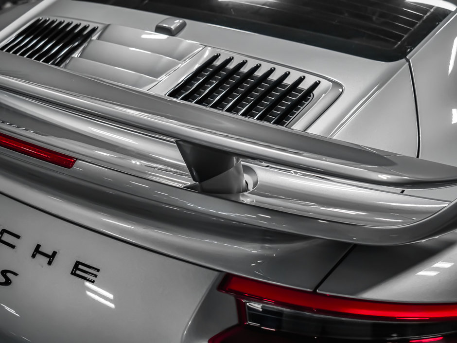 2018 Porsche 911 TURBO S-17