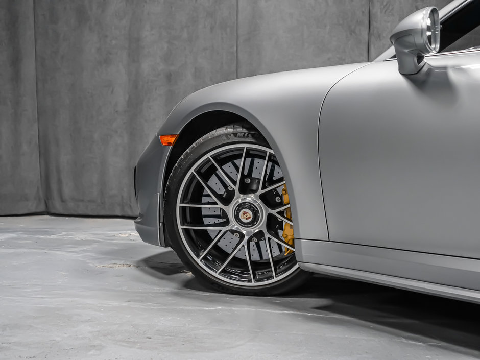 2018 Porsche 911 TURBO S-11