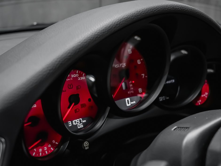 2018 Porsche 911 CARRERA 4 GTS-21