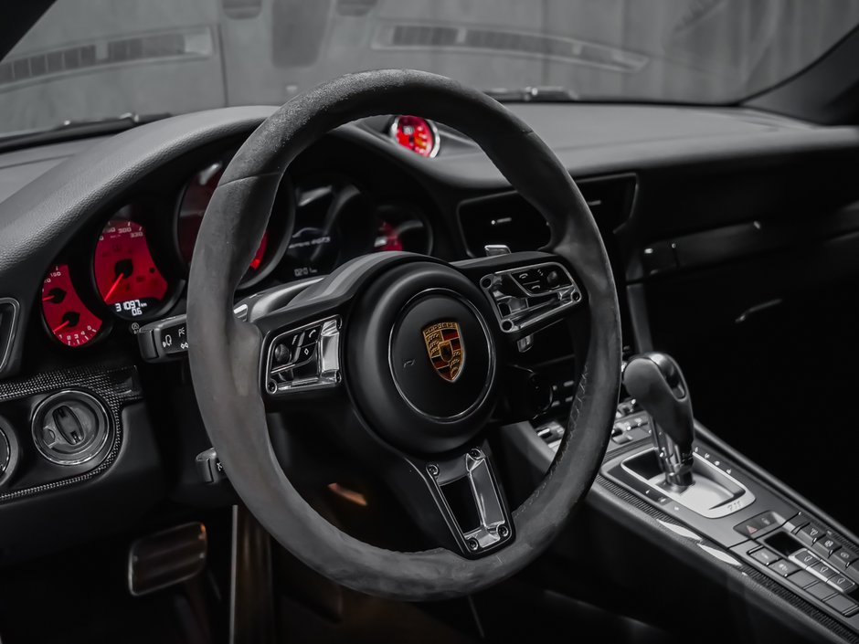 2018 Porsche 911 CARRERA 4 GTS-19