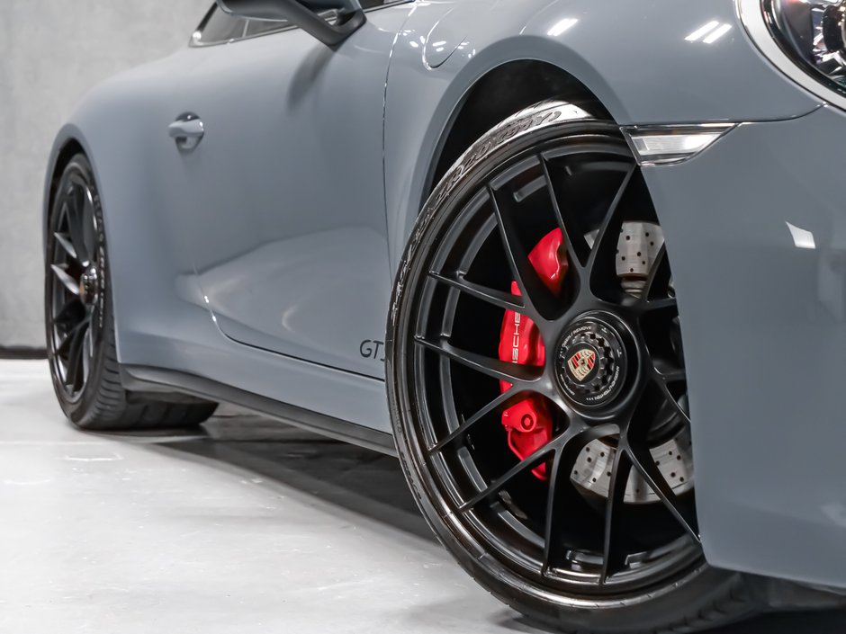 2018 Porsche 911 CARRERA 4 GTS-7
