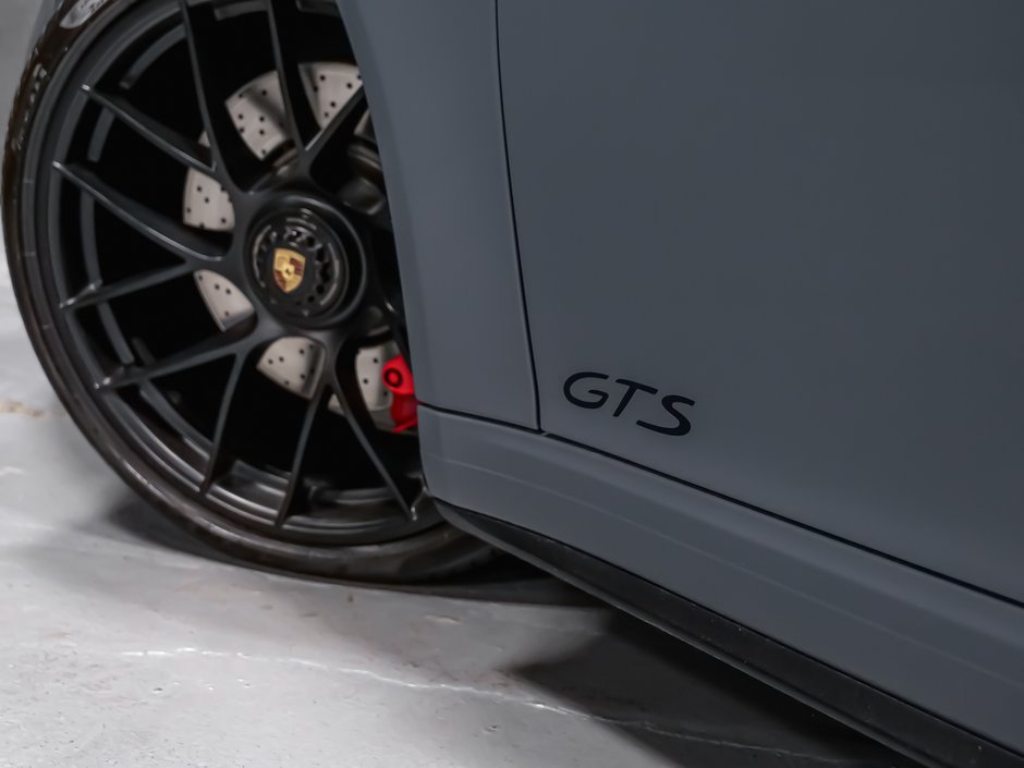 2018 Porsche 911 CARRERA 4 GTS-16