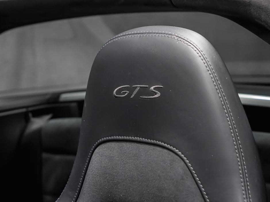Porsche 911 TARGA 4 GTS 2018-29
