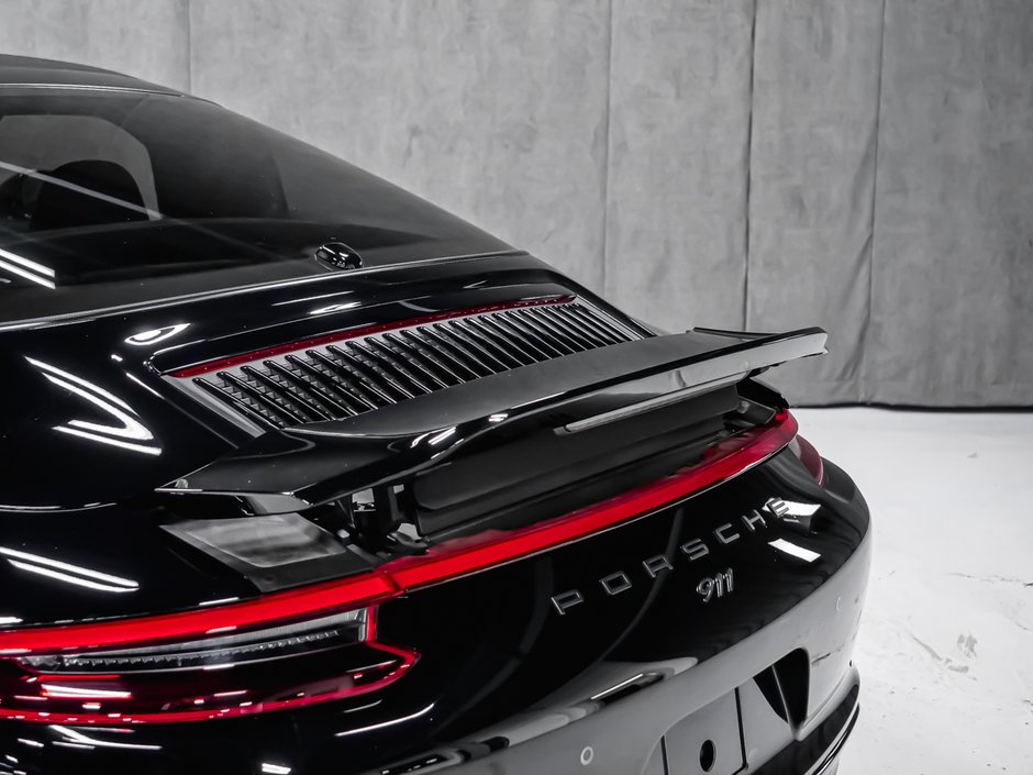 2019 Porsche 911 Targa 4 GTS-10