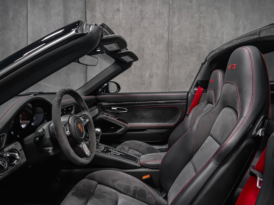 2019 Porsche 911 Targa 4 GTS-41