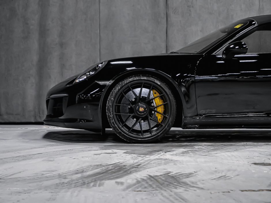 2019 Porsche 911 Targa 4 GTS-8