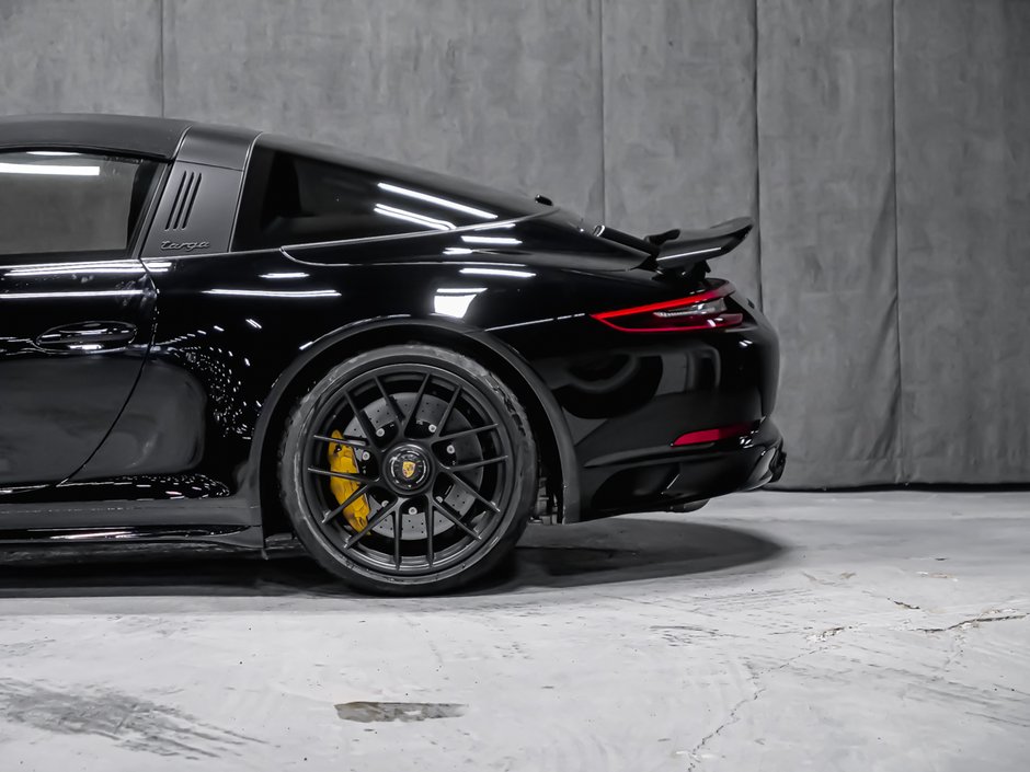 2019 Porsche 911 Targa 4 GTS-9