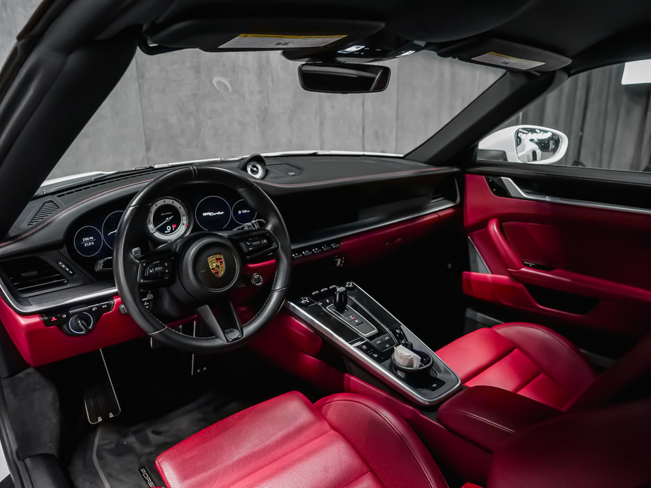 2021 Porsche 911 TURBO-17