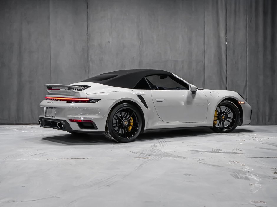 2021 Porsche 911 TURBO S-4