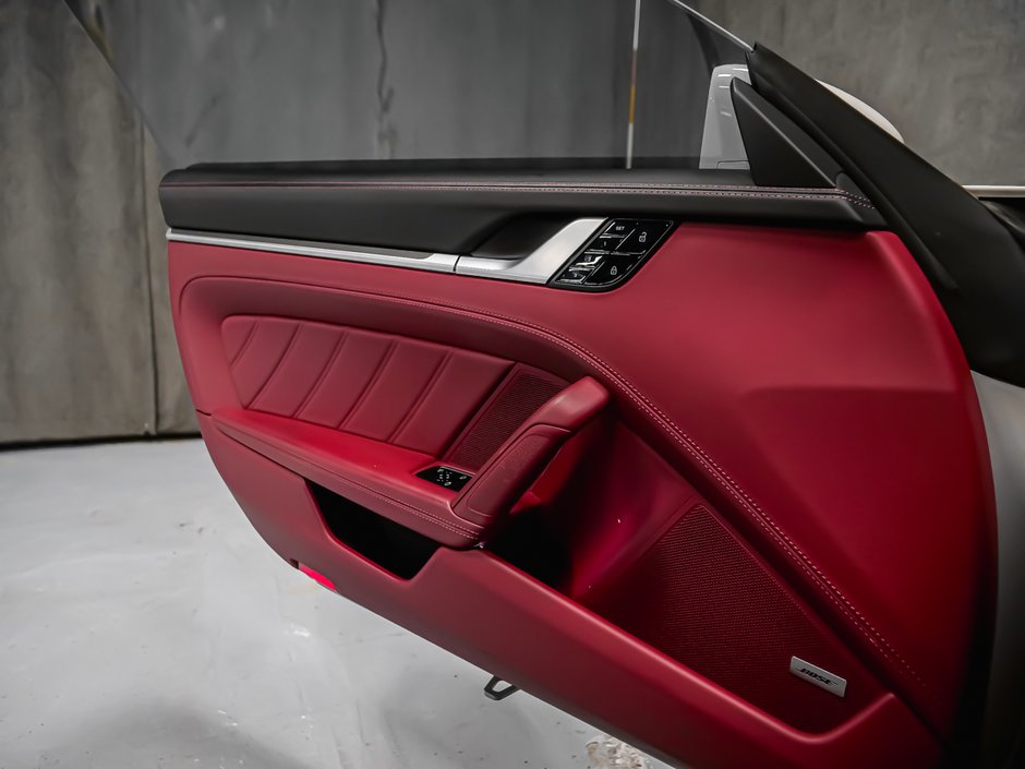 2021 Porsche 911 TURBO S-25