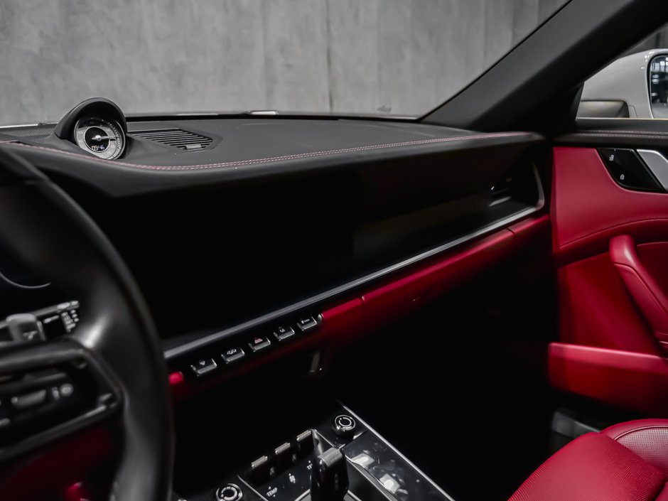 2021 Porsche 911 TURBO S-23