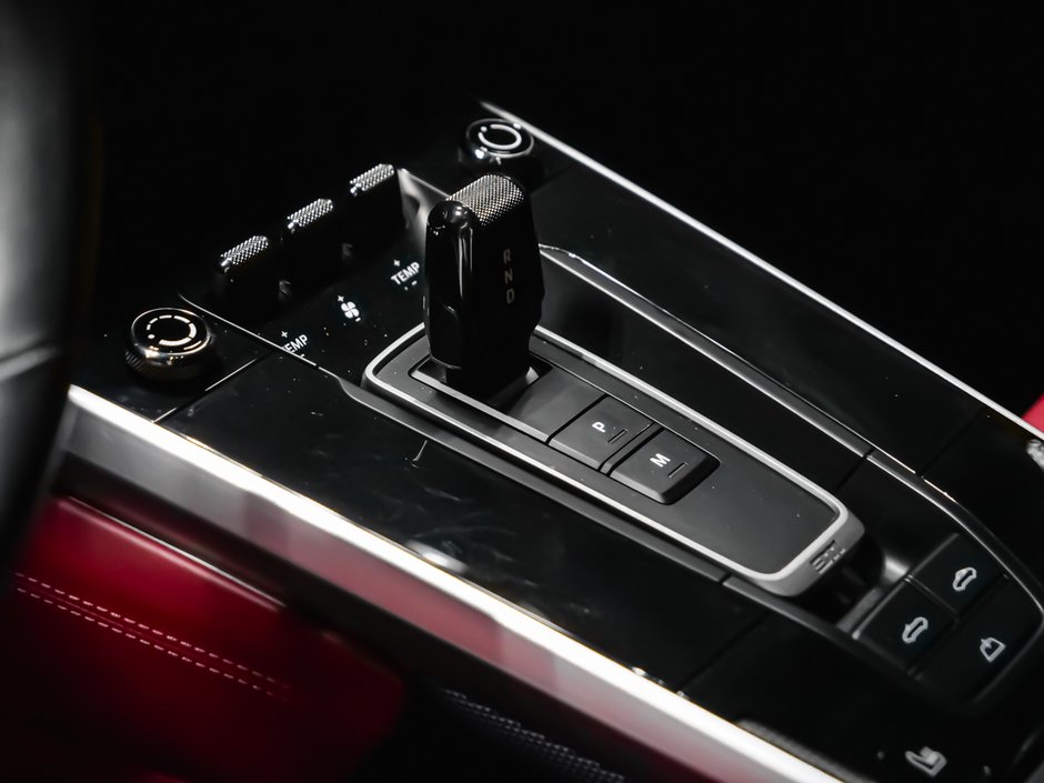 2021 Porsche 911 TURBO S-22