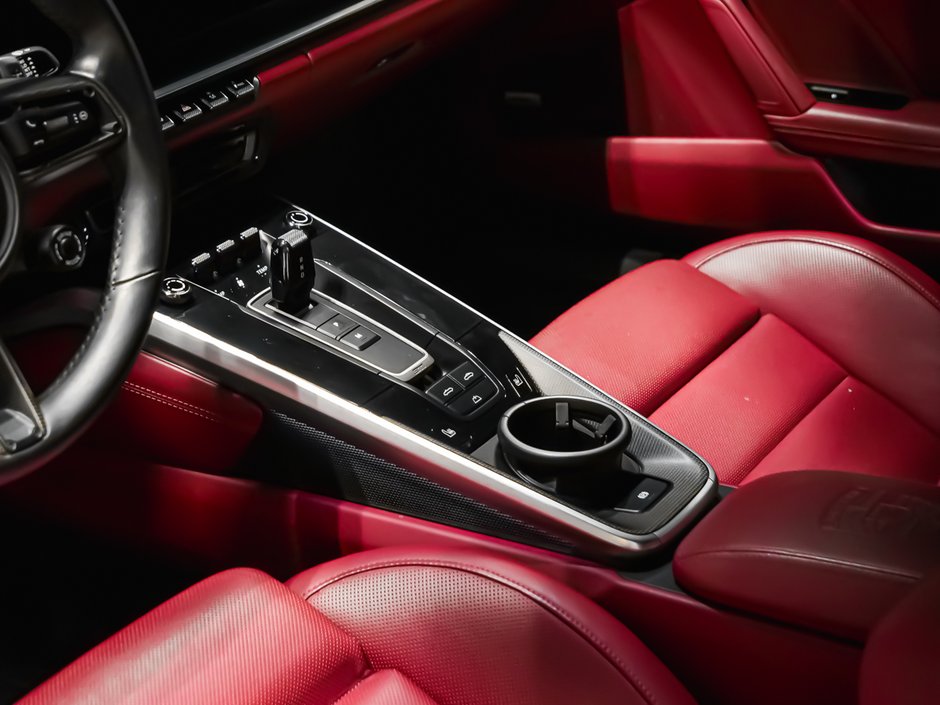 2021 Porsche 911 TURBO S-16