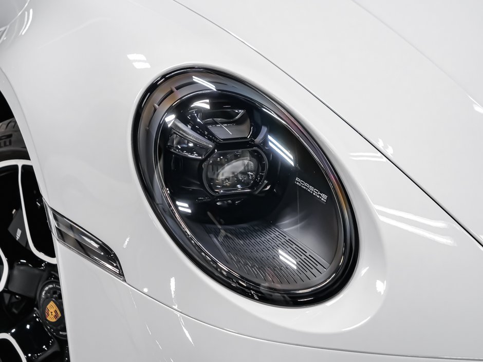 Porsche 911 TURBO S 2021-34
