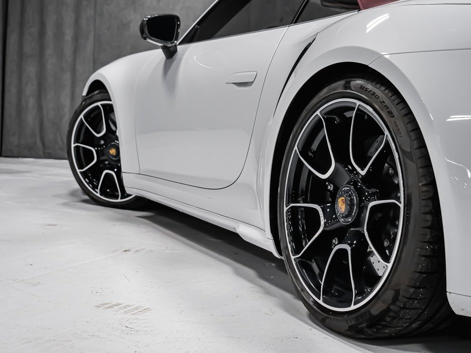 Porsche 911 TURBO S 2021-10