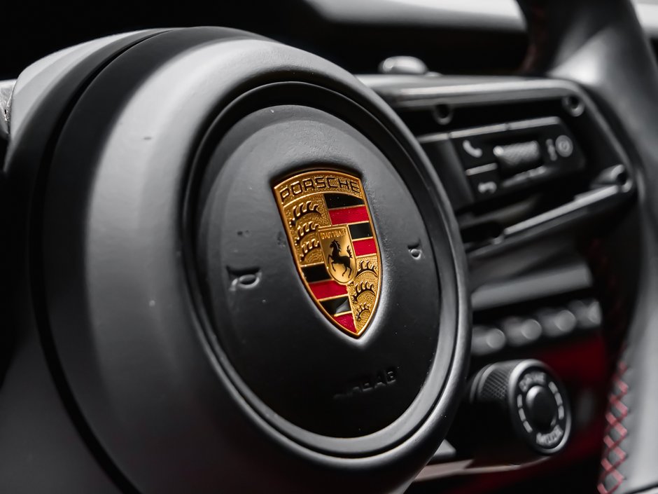 Porsche 911 TURBO S 2021-21