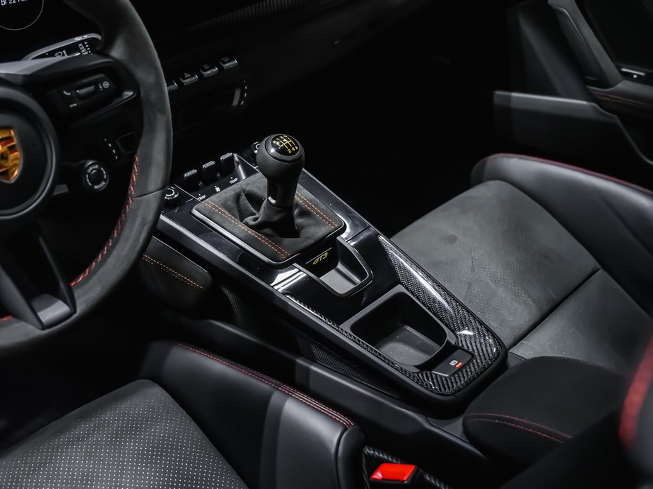 Porsche 911 GT3 2022-21