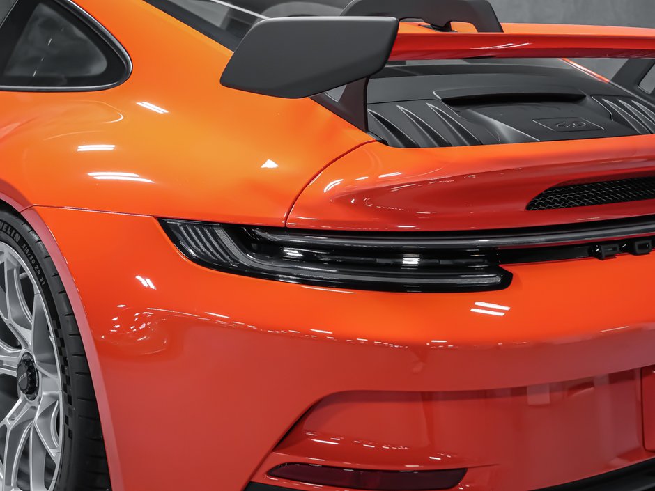 Porsche 911 GT3 2022-13