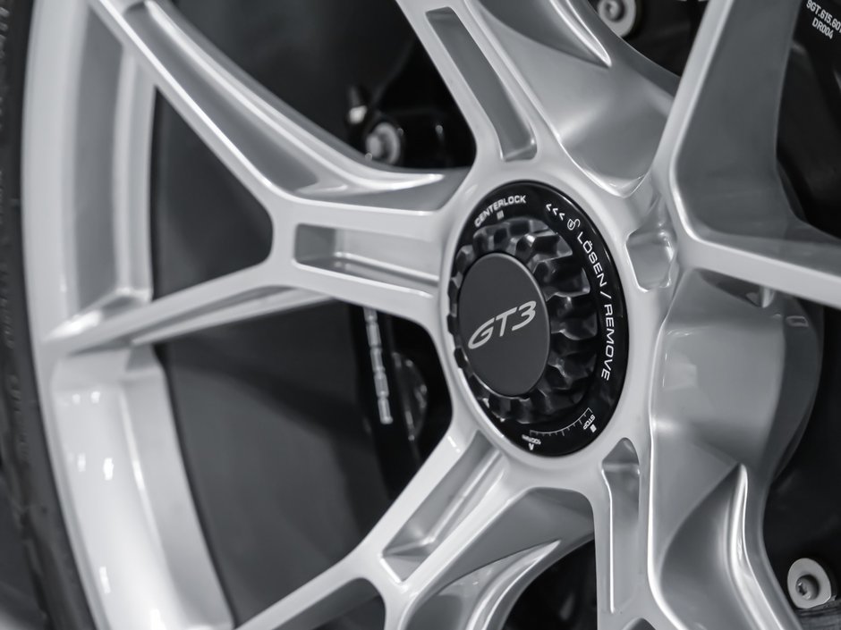Porsche 911 GT3 2022-15