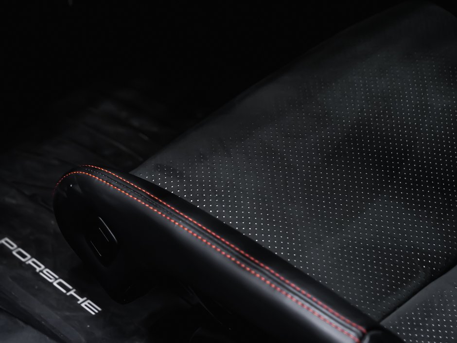 Porsche 911 GT3 2022-28
