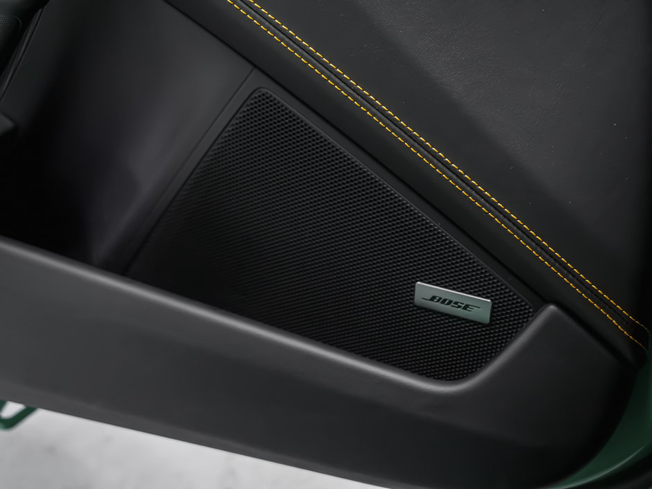 Porsche 911 Carrera 4 GTS 2023-25