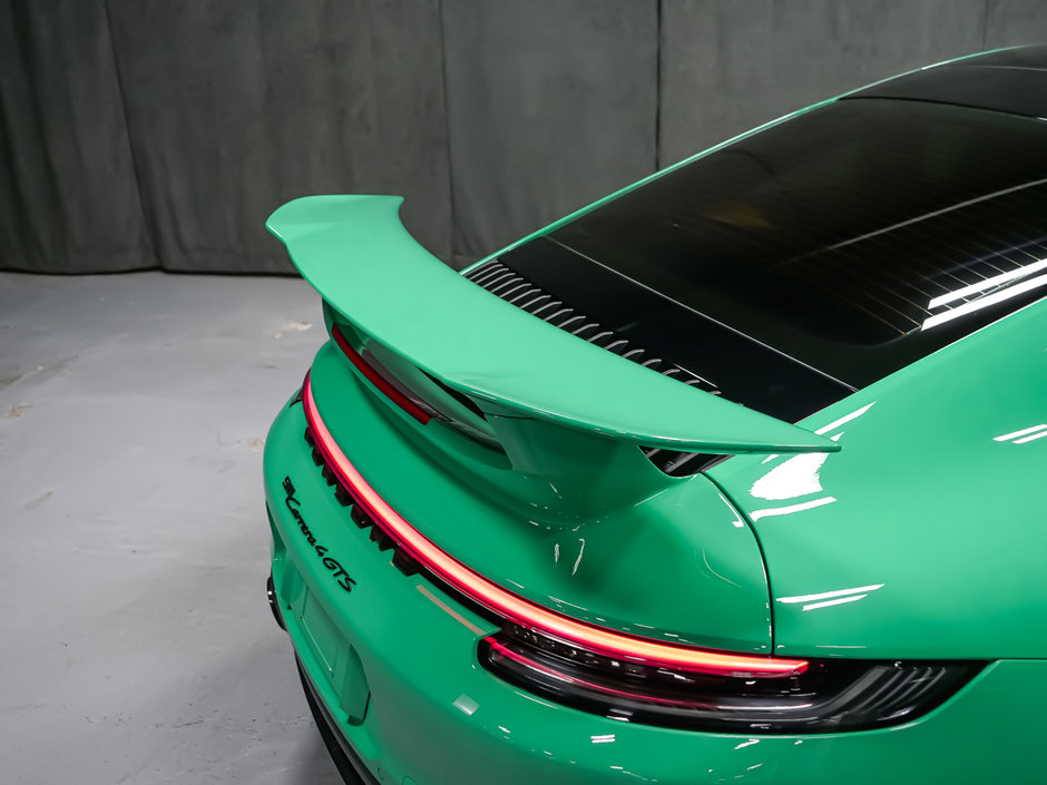 Porsche 911 Carrera 4 GTS 2023-34