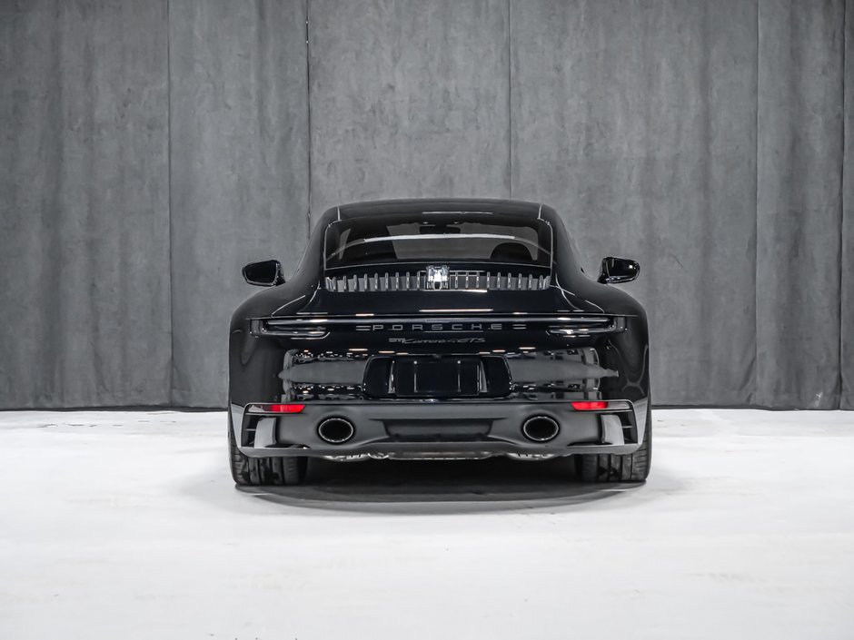 Porsche 911 CARRERA 4 GTS 2024-4