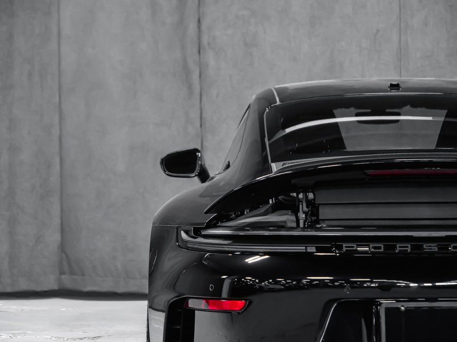 Porsche 911 GT3 Touring- PCCB, Buckets, Manual, Fr axle lift 2026-43